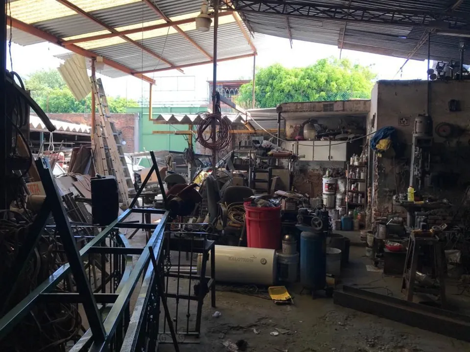 Foto 7 de PROPIEDAD COMERCIAL EN VENTA COL. MORELOS, CERCANO A LA ESTACION DEL TREN LIJERO