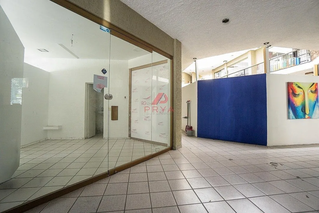 Foto 9 de Plaza comercial en venta Av. Rubén Darío Providencia Guadalajara 874 m2