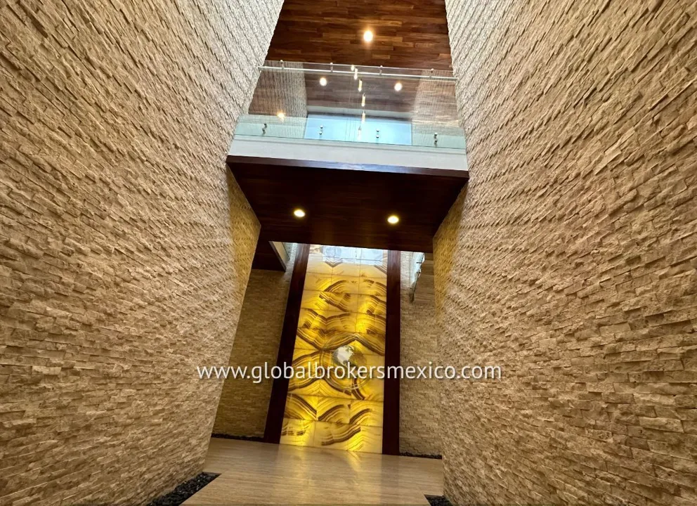 Foto 3 de Lujosa Residencia en Venta, Coto Pontevedra, Puerta de Hierro, Zapopan, Jalisco