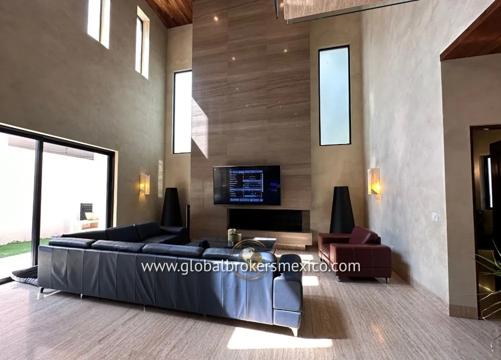 Foto 7 de Lujosa Residencia en Venta, Coto Pontevedra, Puerta de Hierro, Zapopan, Jalisco