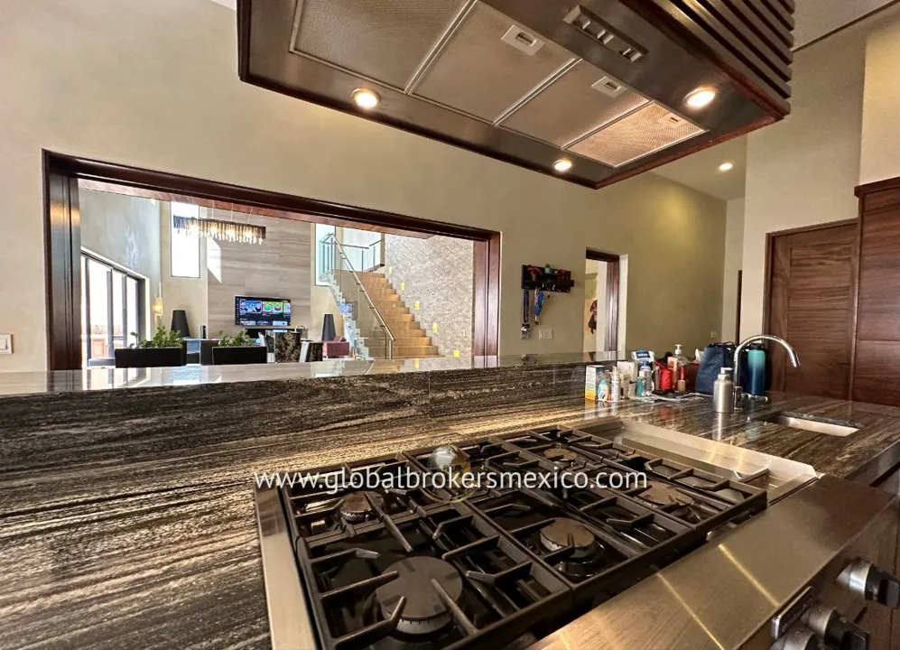 Foto 8 de Lujosa Residencia en Venta, Coto Pontevedra, Puerta de Hierro, Zapopan, Jalisco