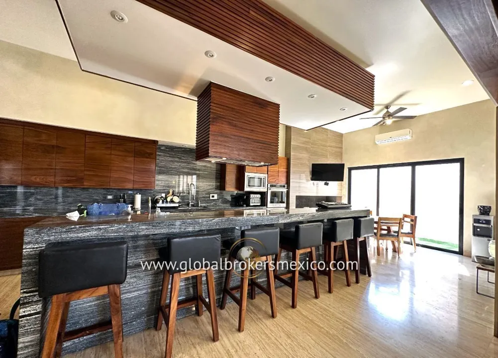 Foto 9 de Lujosa Residencia en Venta, Coto Pontevedra, Puerta de Hierro, Zapopan, Jalisco
