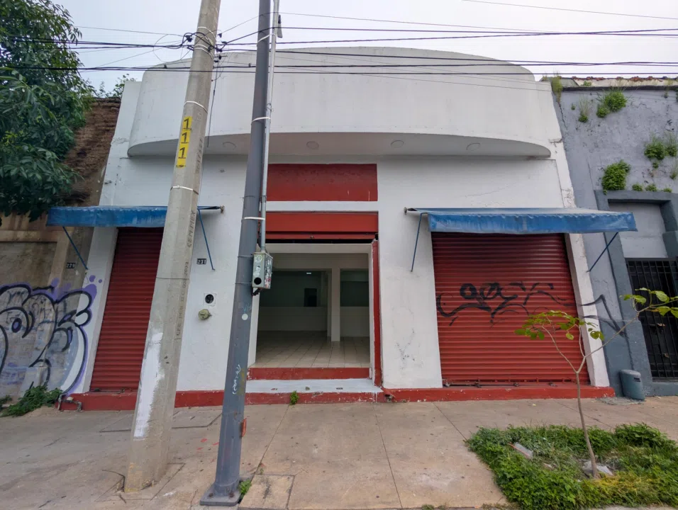 Foto 4 de Local comercial en renta sobre Av. Revolución, Guadalajara