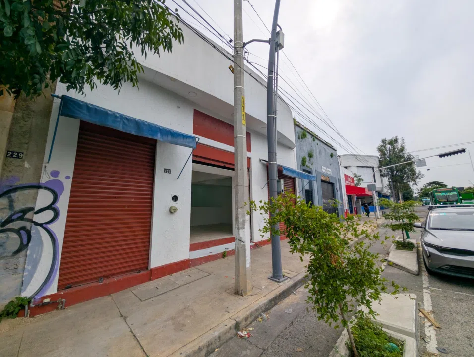 Foto 6 de Local comercial en renta sobre Av. Revolución, Guadalajara
