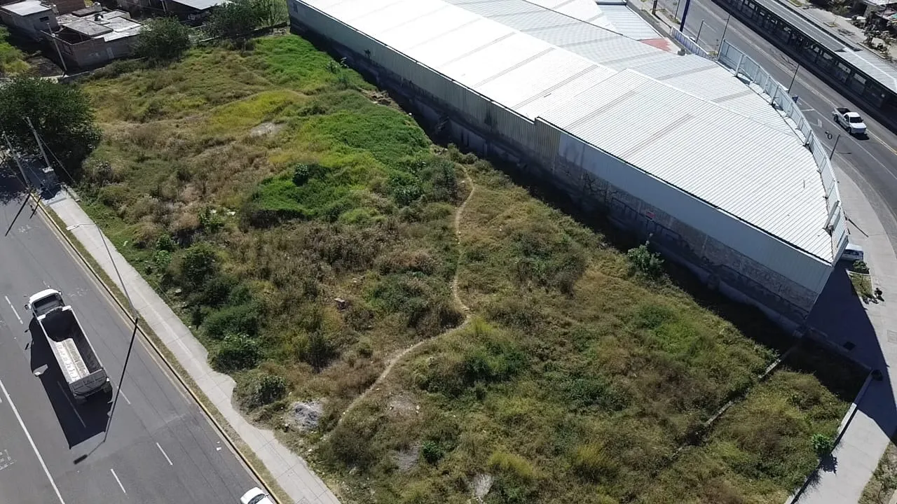 Foto 4 de Terreno en venta en Av. Tonaltecas, Tulipanes, Tonalá