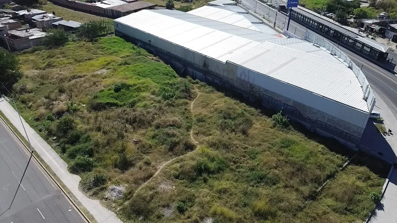 Foto 7 de Terreno en venta en Av. Tonaltecas, Tulipanes, Tonalá