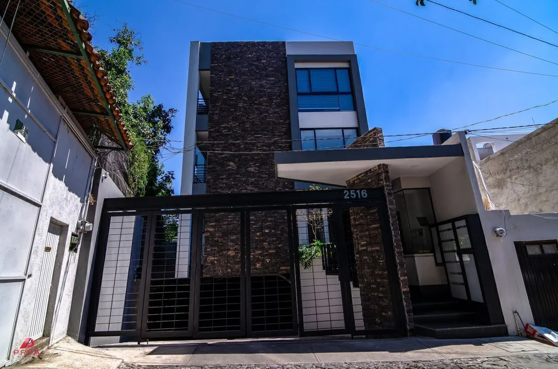 Foto 4 de Departamento en venta en Colomos Patria, Zapopan
