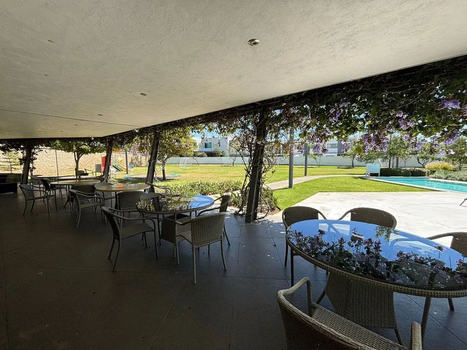 Terreno en Venta en Solares Residencial - Solares Valeira 127