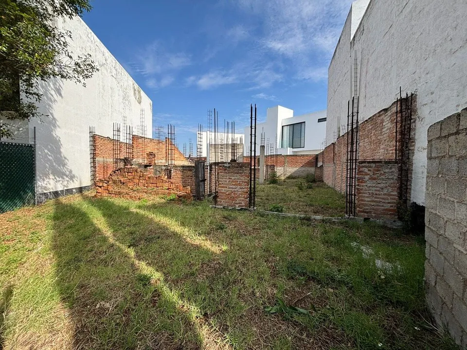 Foto 3 de Terreno en Venta en Solares Residencial - Solares Valeira 127