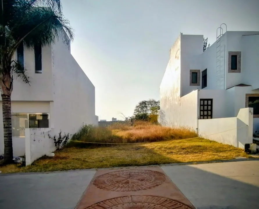 Terreno en venta en Calle Sendero de la Armonia, Milenio III, Santiago de Querétaro