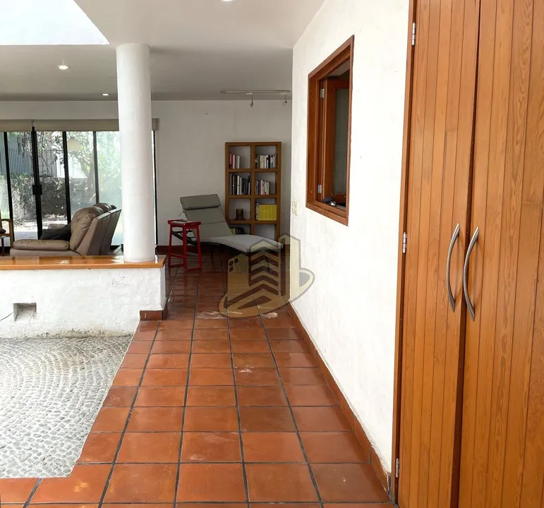 Foto 3 de Casa en venta con gran jardín en Los Olmos 🏊🏻‍♀️