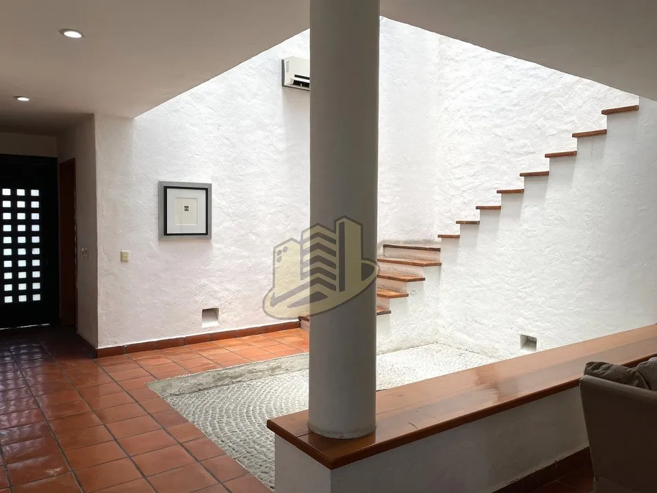 Foto 4 de Casa en venta con gran jardín en Los Olmos 🏊🏻‍♀️