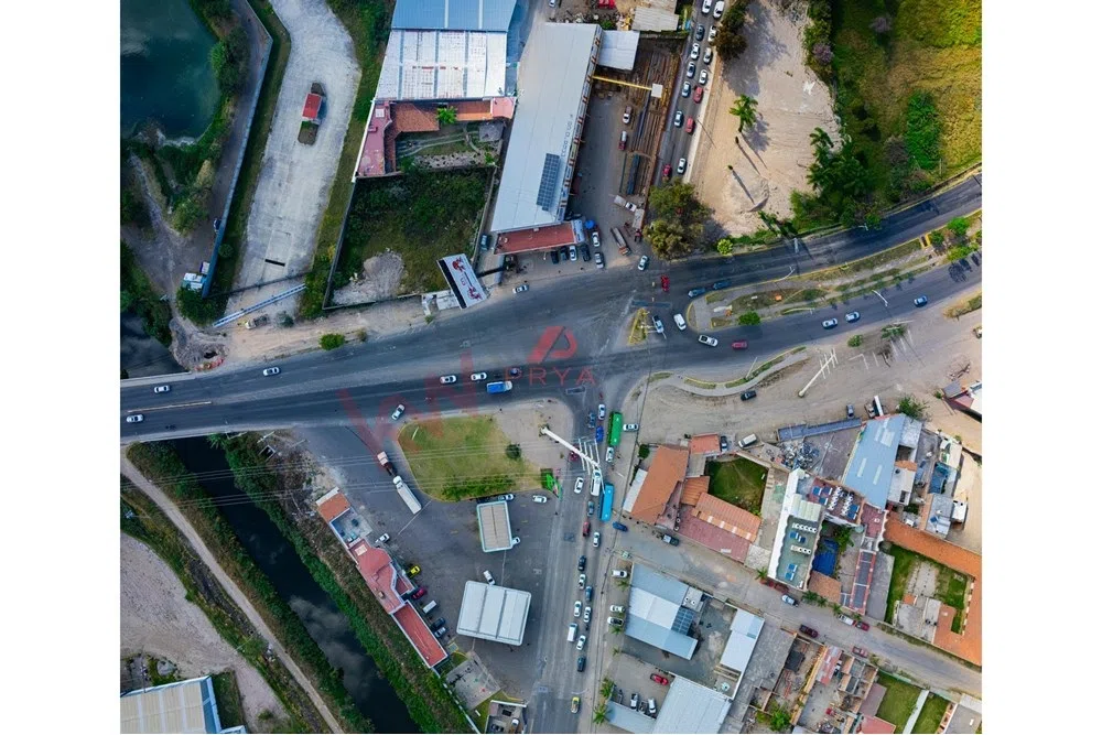 Foto 3 de Propiedad en RENTA - Avenida Valle de La Libertad, Fracc Valle de los Encinos, 45650 Tlajomulco de Z