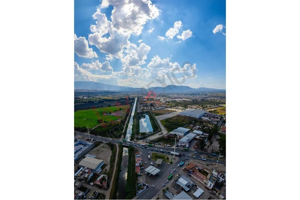 Foto 9 de Propiedad en RENTA - Avenida Valle de La Libertad, Fracc Valle de los Encinos, 45650 Tlajomulco de Z