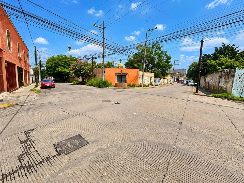 Terreno Comercial en Esquina en Renta | Cerca de El Parián, Tlaquepaque