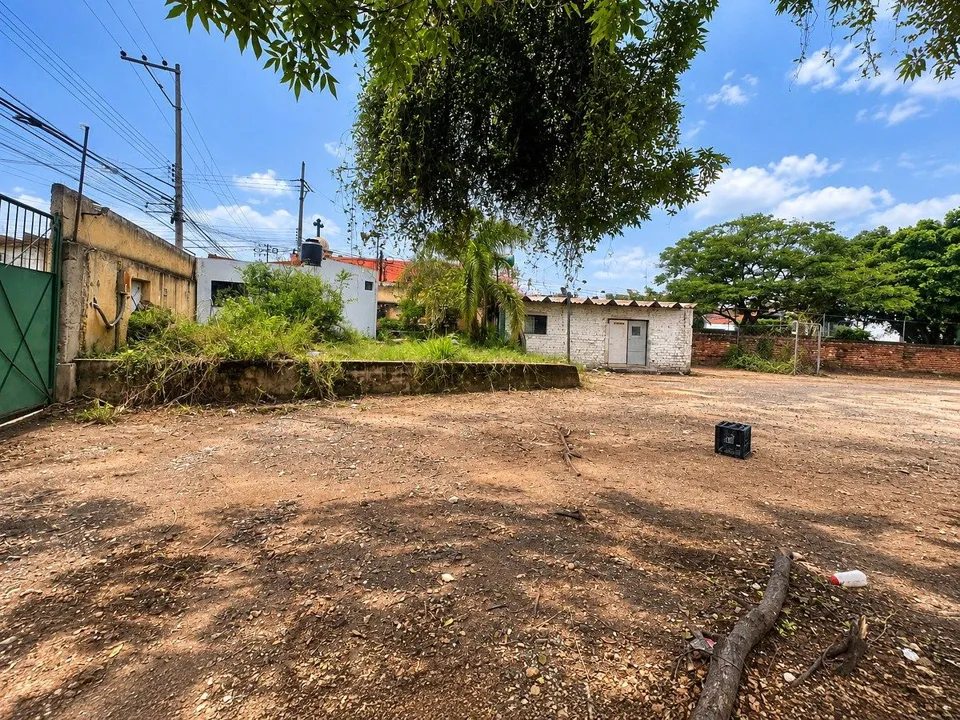 Foto 4 de Terreno Comercial en Esquina en Renta | Cerca de El Parián, Tlaquepaque