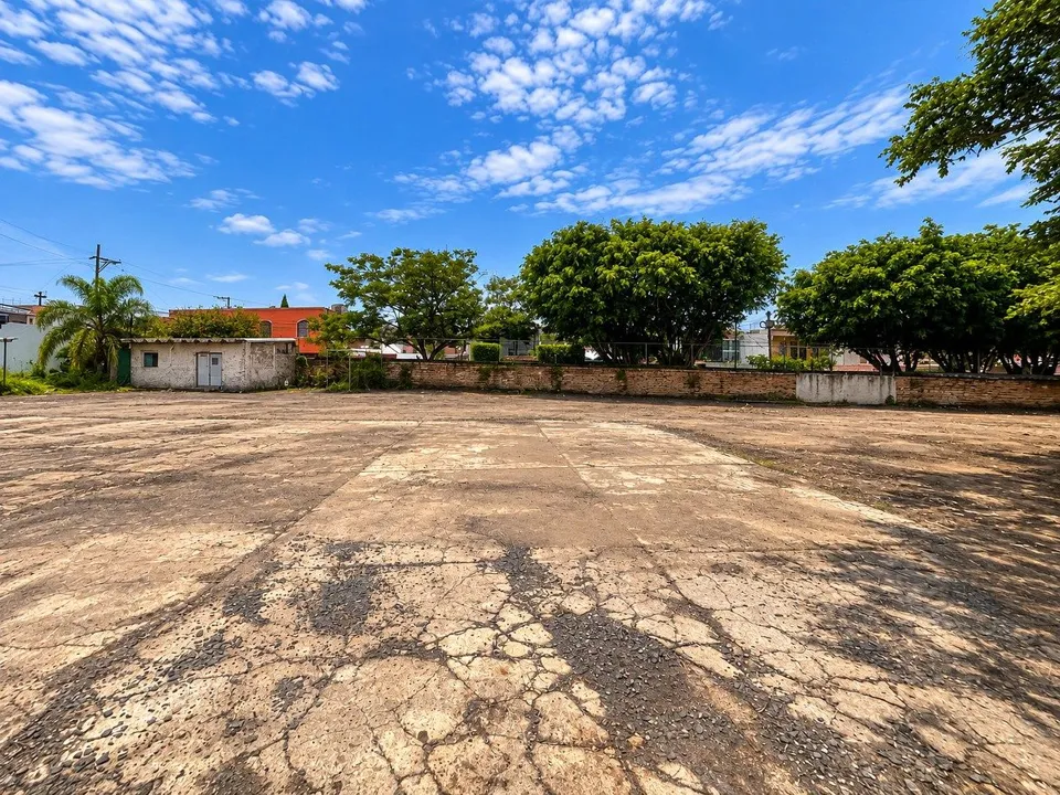 Foto 8 de Terreno Comercial en Esquina en Renta | Cerca de El Parián, Tlaquepaque