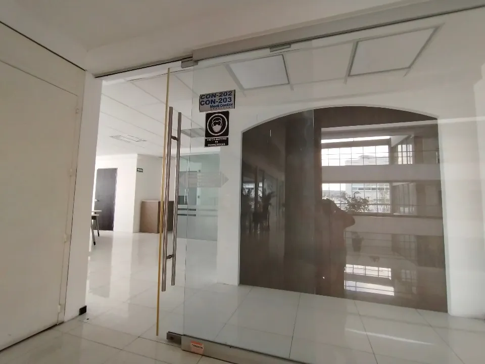 Foto 2 de Oficina en venta en AV NICOLAS COPERNICO, ARBOLEDAS, ZAPOPAN