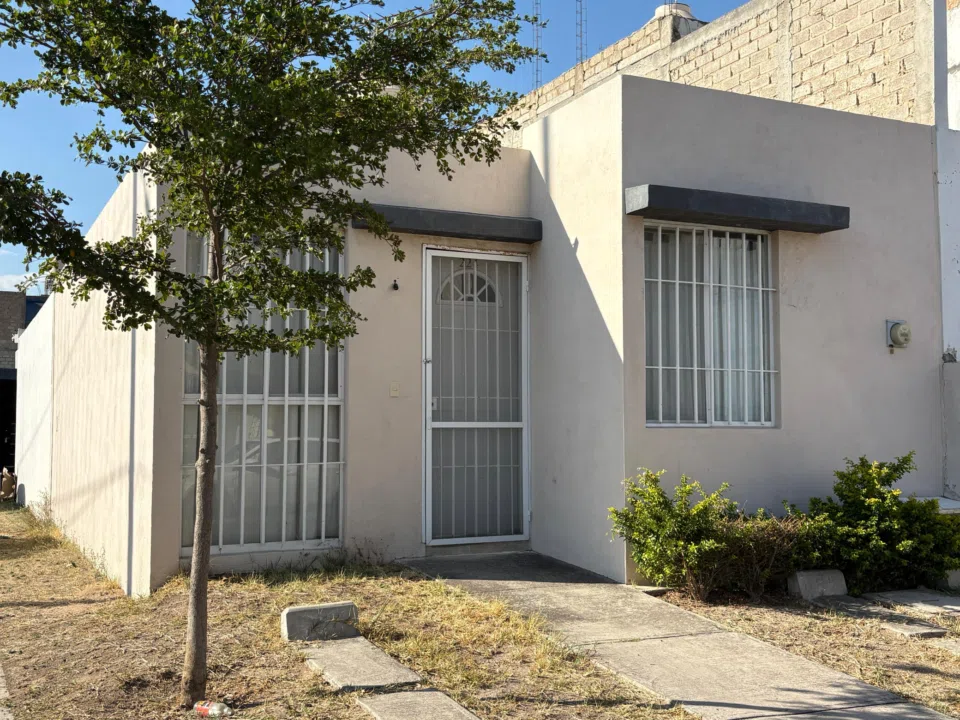 VENTA DE CASA ESQUINA EN FRACC PALERMO NORTE ZAPOPAN