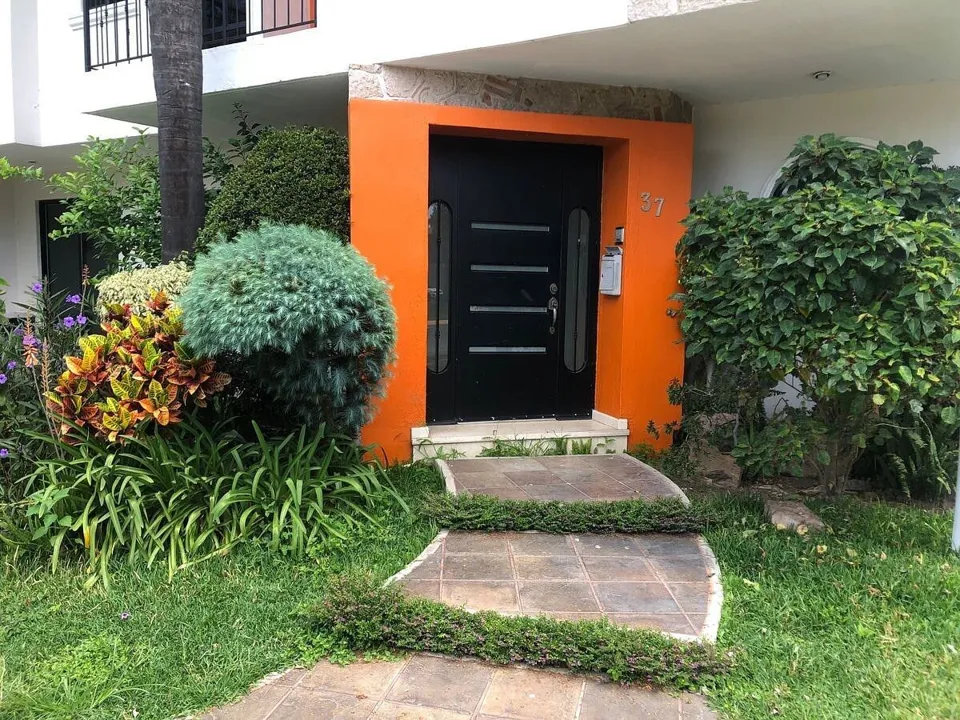 Foto 5 de CASA EN VENTA O RENTA EN JARDÍN REAL, ZAPOPAN.
