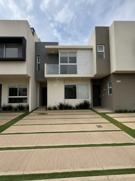 Casa en venta en Paseo Abié, Valle Imperial, Zapopan