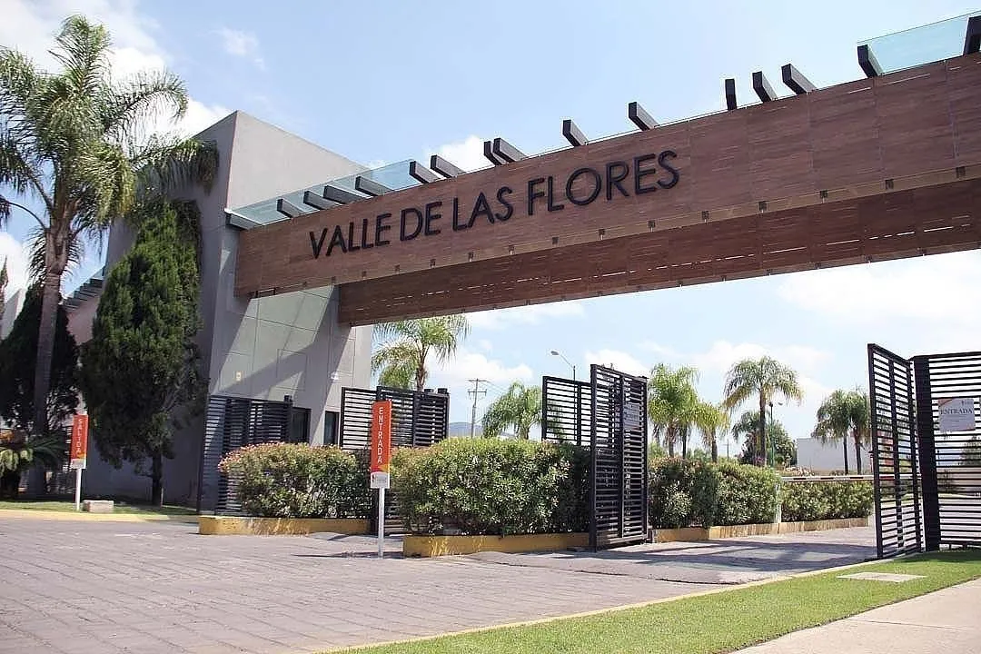 Terrenos en venta Valle de las Flores Guadalajara | Crédito INFONAVIT y Bancario