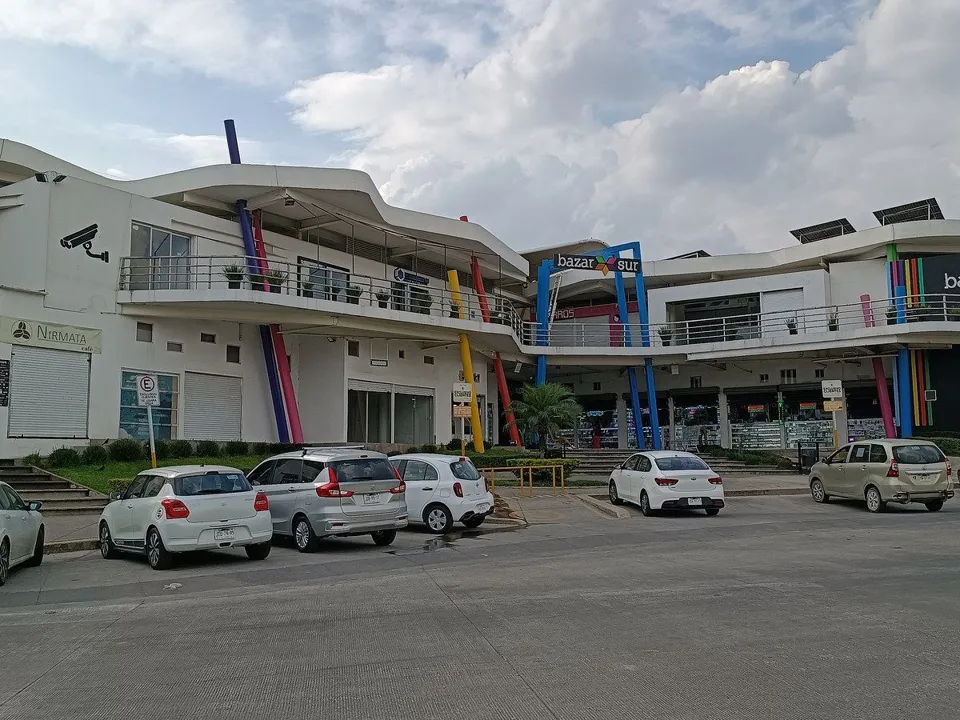 Foto 2 de Local venta en plaza comercial