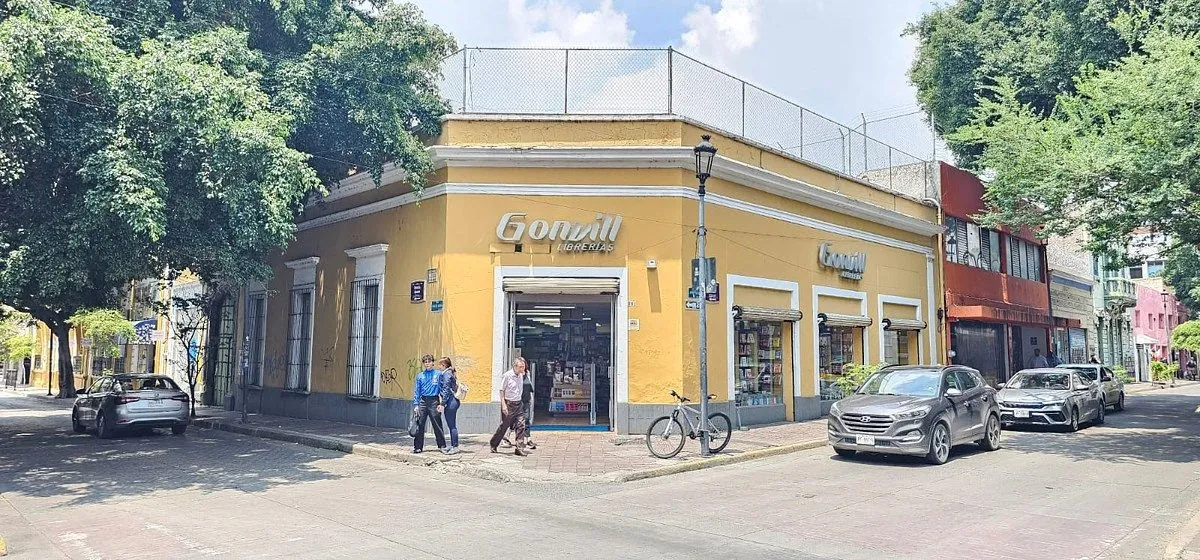 LOCAL EN ESQUINA MANUEL LOPEZ COTILLA CENTRO DE GUADALAJARA