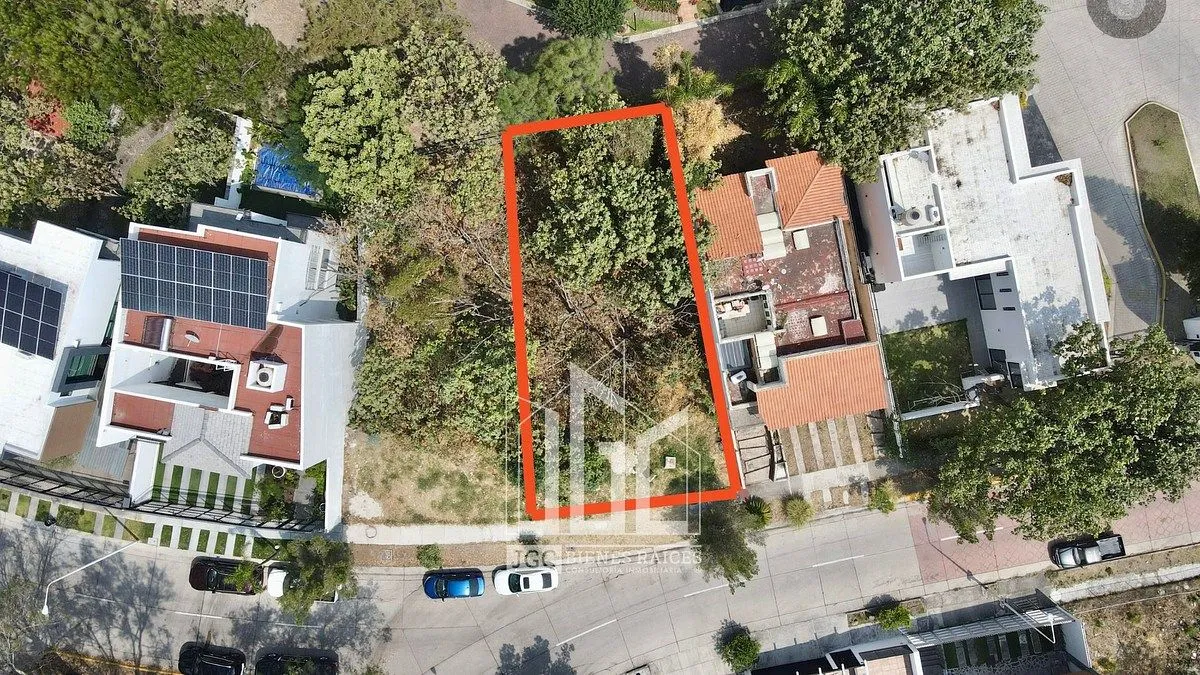 TERRENO EN VENTA EN CIUDAD BUGAMBILIAS - AV. DEL RENO PTE