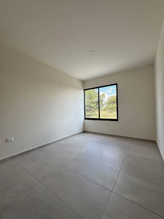 Foto 4 de Casa en venta en Boulevard Valle Imperial, Fraccionamiento Alva, Zapopan
