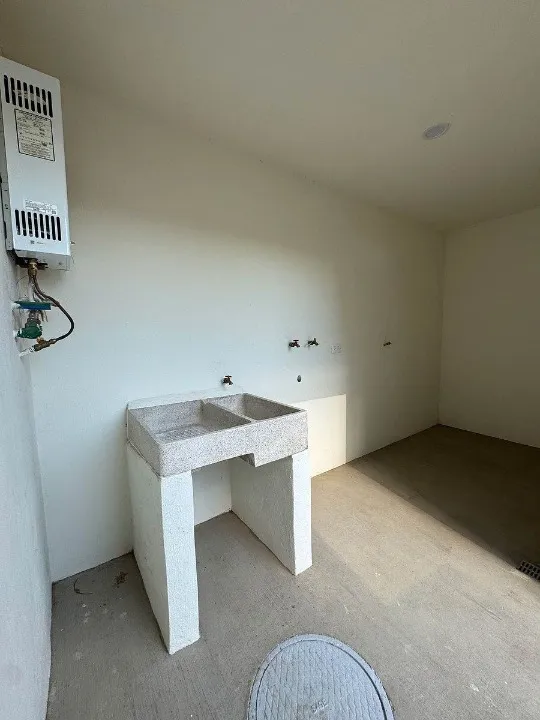 Foto 6 de Casa en venta en Boulevard Valle Imperial, Fraccionamiento Alva, Zapopan