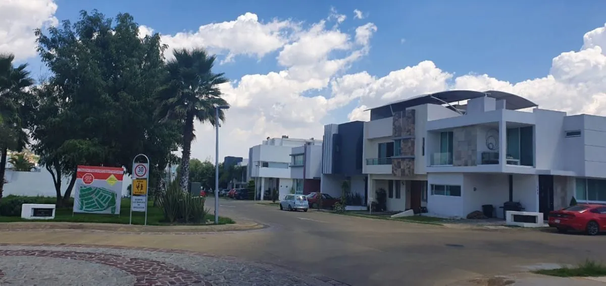 Foto 5 de Amplio Terreno en Imperio Sueco