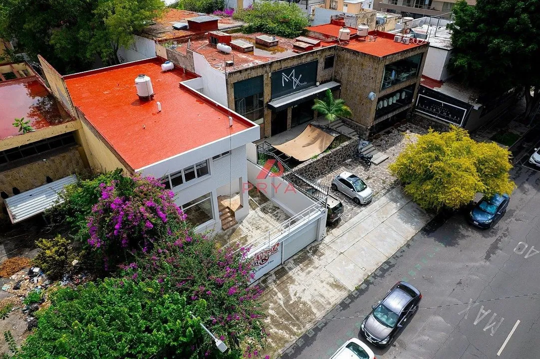 Foto 3 de Edificio comercial en renta en Arcos Vallarta Guadalajara para oficinas