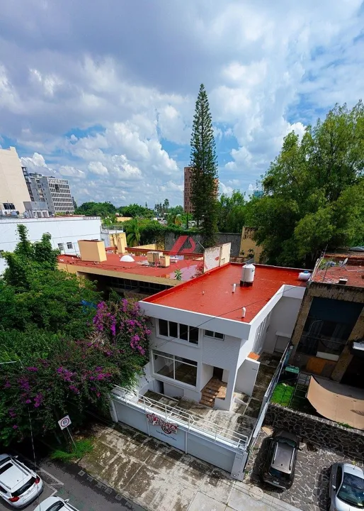 Foto 5 de Edificio comercial en renta en Arcos Vallarta Guadalajara para oficinas