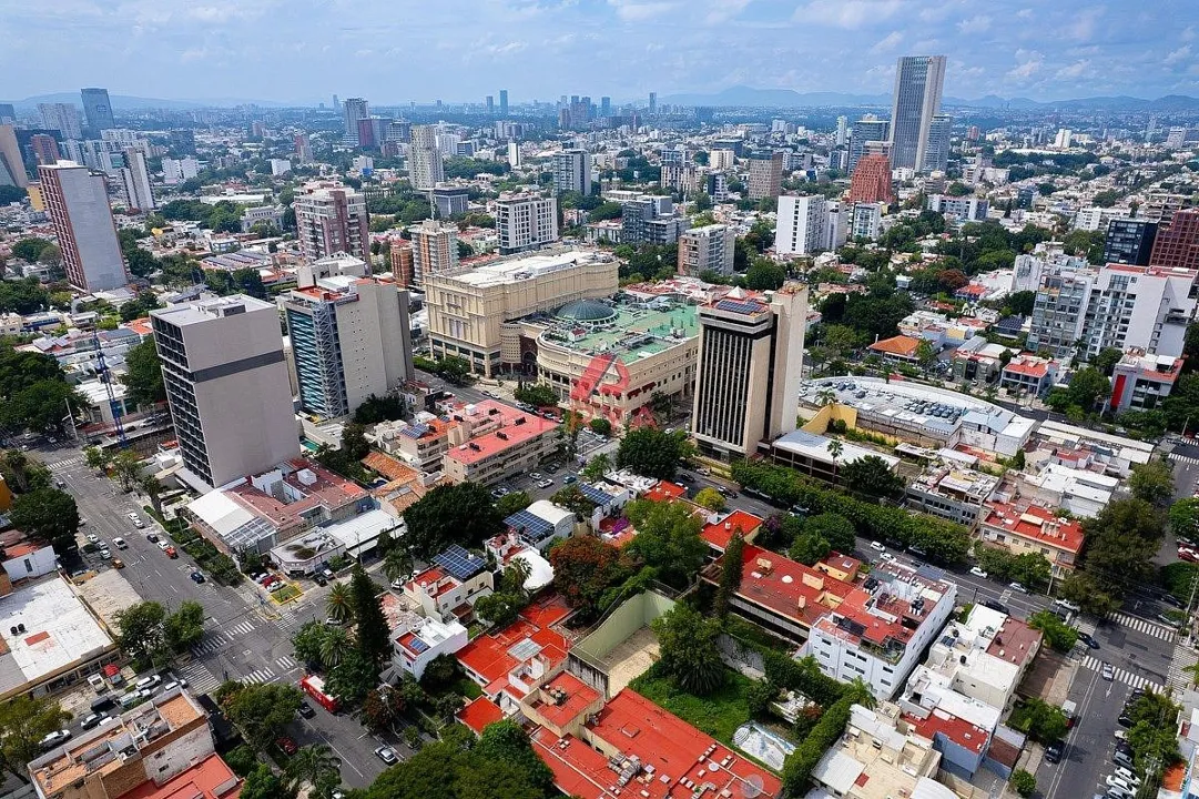 Foto 6 de Edificio comercial en renta en Arcos Vallarta Guadalajara para oficinas