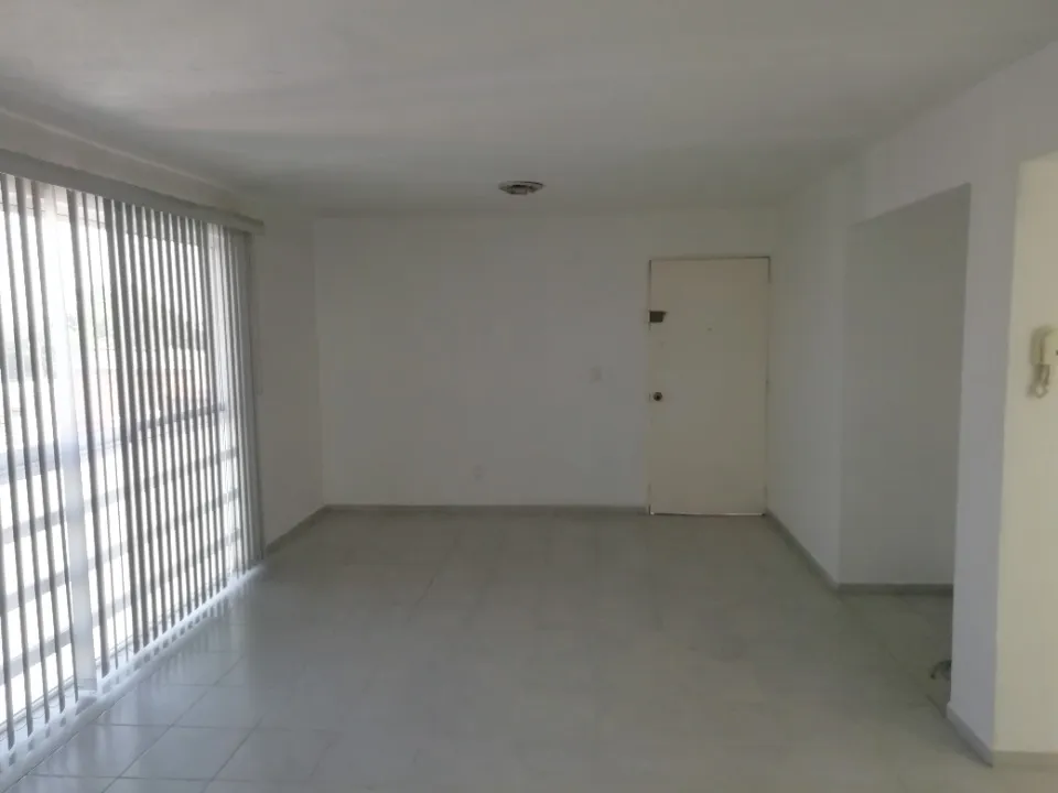 Foto 8 de Departamento en venta en Calle Arista, Santa Teresita, Guadalajara
