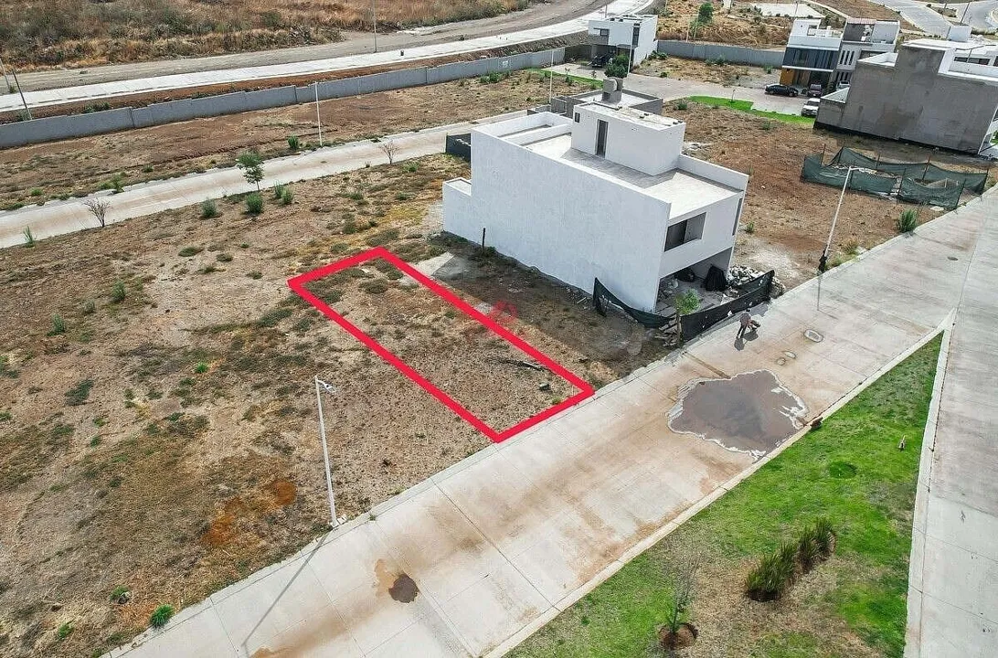 Foto 4 de Terreno en venta en Senderos de Monteverde, Tlajomulco de Zúñiga | 161 m²