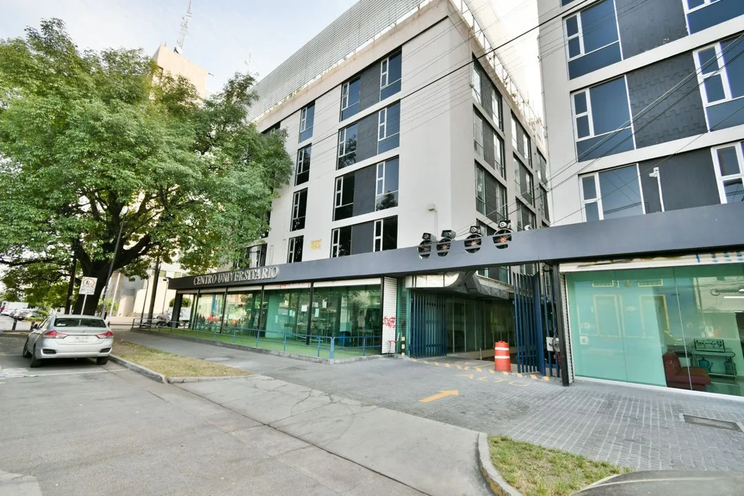 Corporativo en Renta | Media Planta