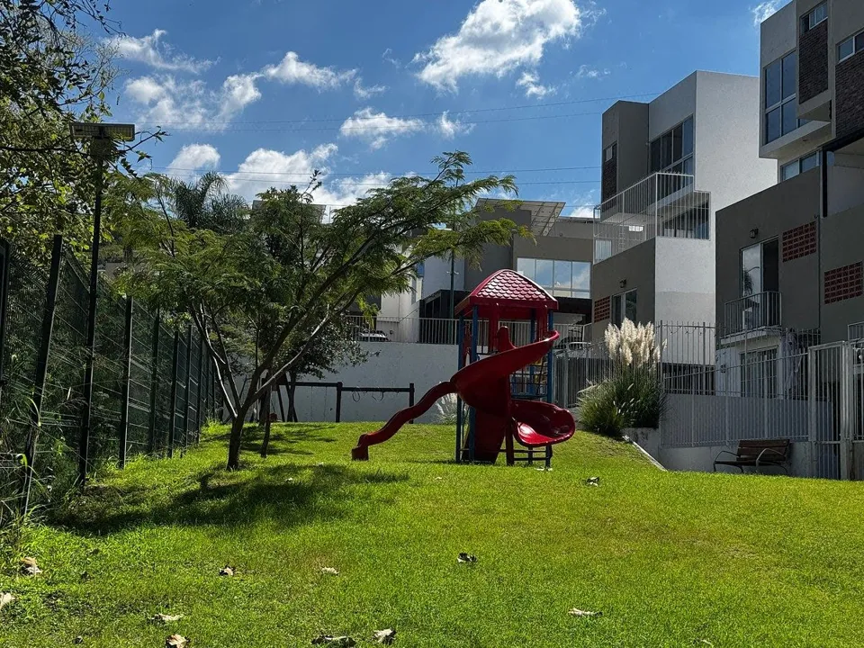 Foto 3 de Terreno Residencial en Venta en Colinas de San Isidro Coto 5
