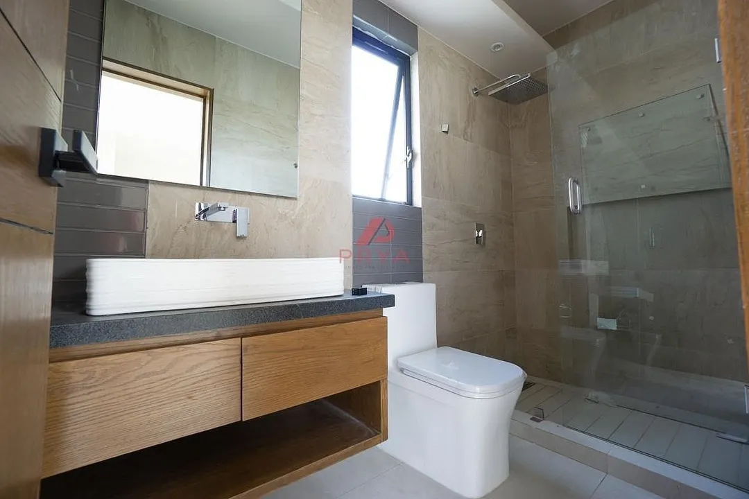 Foto 8 de Casa en Venta en Solares, Zapopan | 3 Recámaras con Baño y Roof Garden.