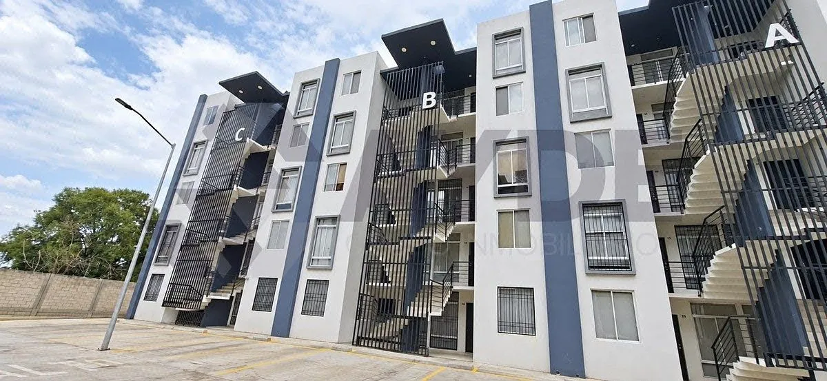 Foto 2 de DEPARTAMENTO EN RENTA EN CONDOMINIO TORRE VIDA INT. 28