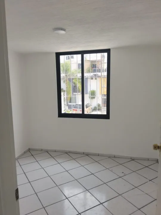 Foto 4 de Casa en renta en Paseo de Los Olmos Sur, Valle de San Isidro, Zapopan
