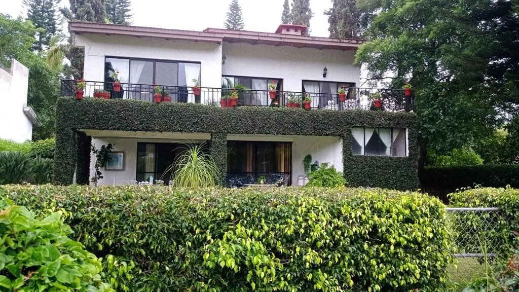 Foto 2 de VENTA CASA EN LAS CAÑADAS ZAPOPAN JALISCO