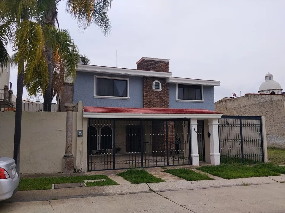 Casa Renta El Palomar seccion Jockey