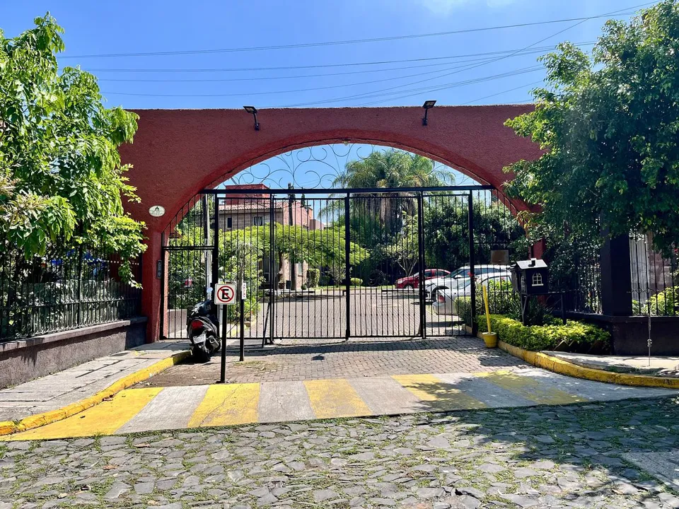 Foto 2 de Casa en Venta Coto Privado Bosques del Centinela, Zapopan