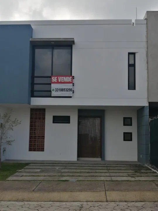 Casa en venta en fraccionamiento Adamar, Tlajomulco de Zúñiga