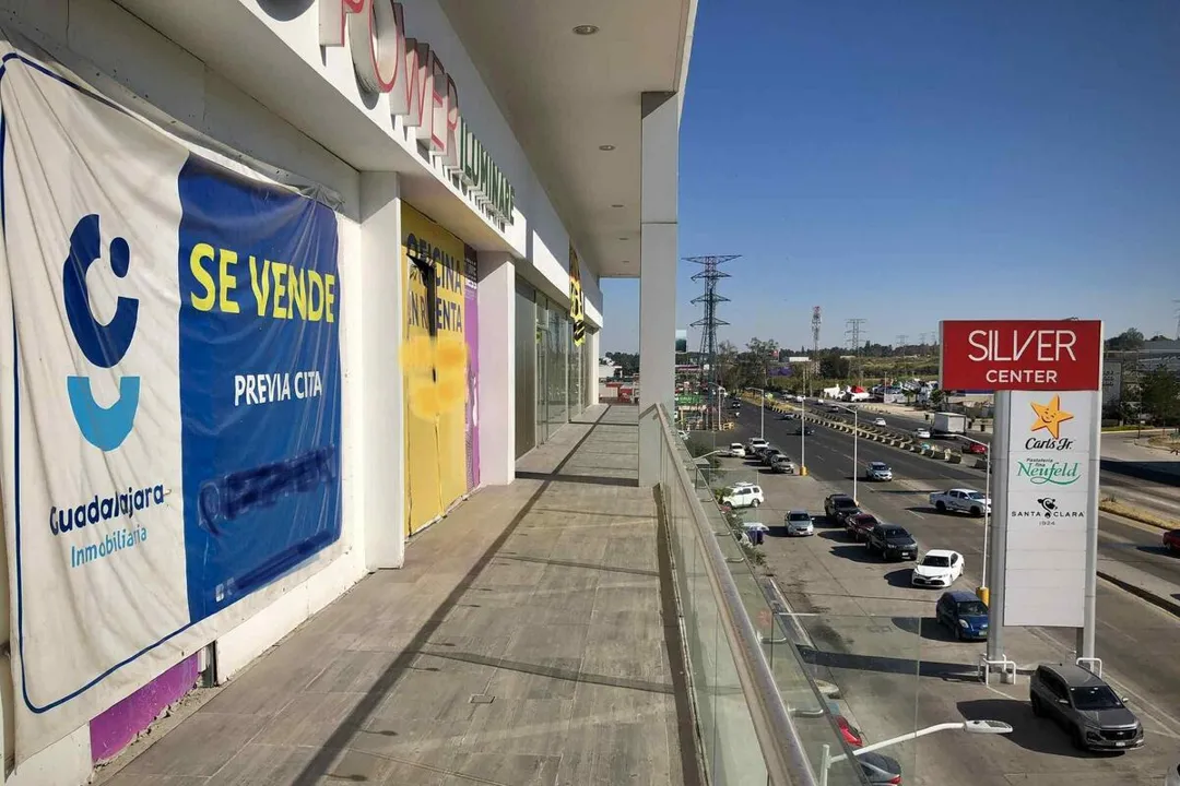 Foto 9 de Local en venta en San Juan de Ocotan, en Technology Park plaza Silver Center