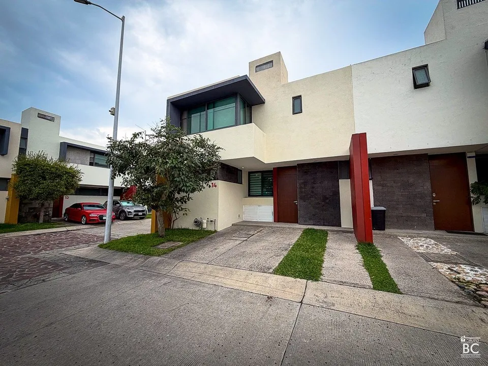 Casa en Venta en Zapopan | Espacio del Valle, Coto Salerno, 3 Recámaras
