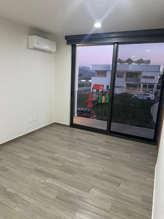 Foto 6 de CASA EN VENTA O RENTA EN BOSQUES DE SANTA ANITA