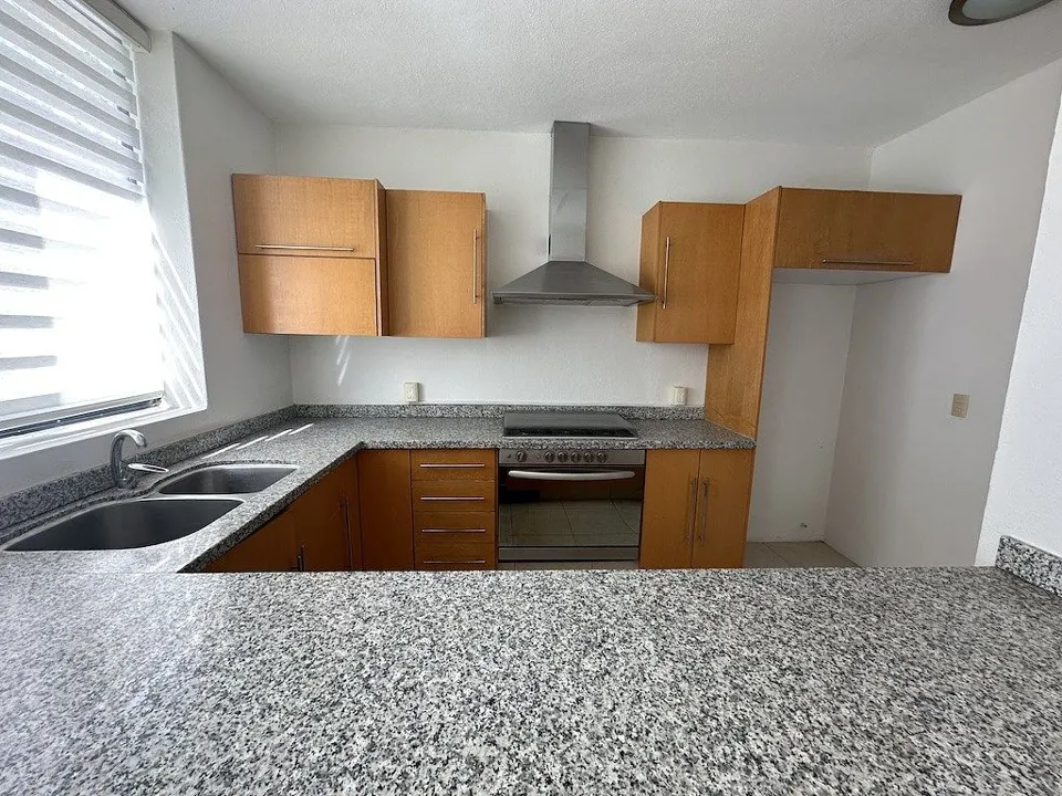 Foto 4 de Casa en renta en Coto 3 Solares